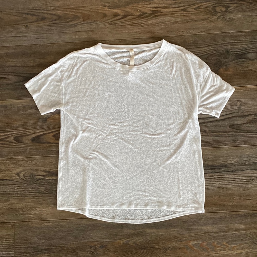 LULULEMON White Oversized Workout Shirt